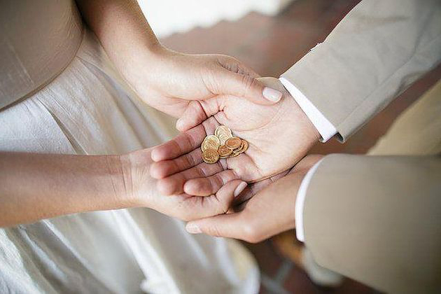Arras de boda ¿En ceremonia civil o por la iglesia? 
